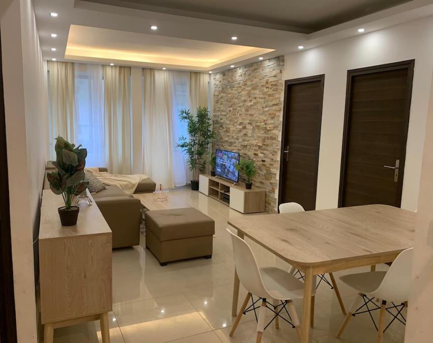 In The Heart Of The Champs Elysees With Balcony Apartment